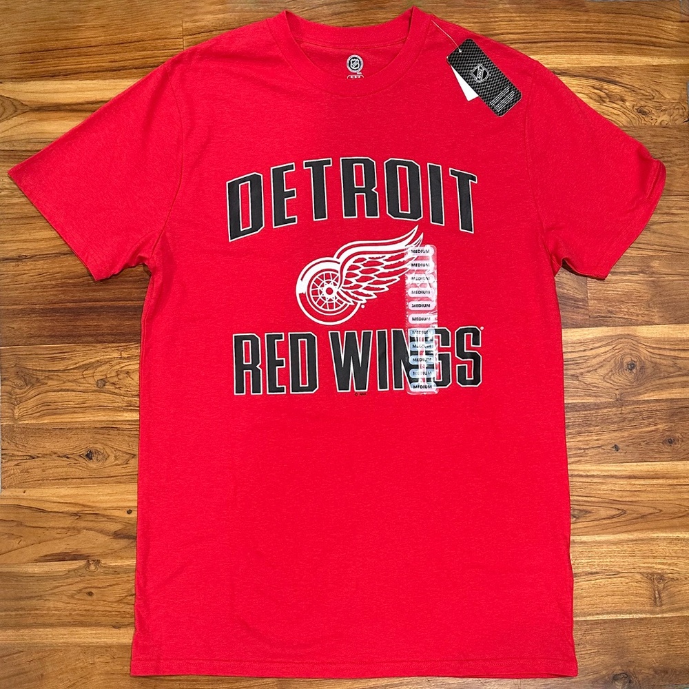 NWT! NHL Detroit Red Wings Tee Shirt Size Medium